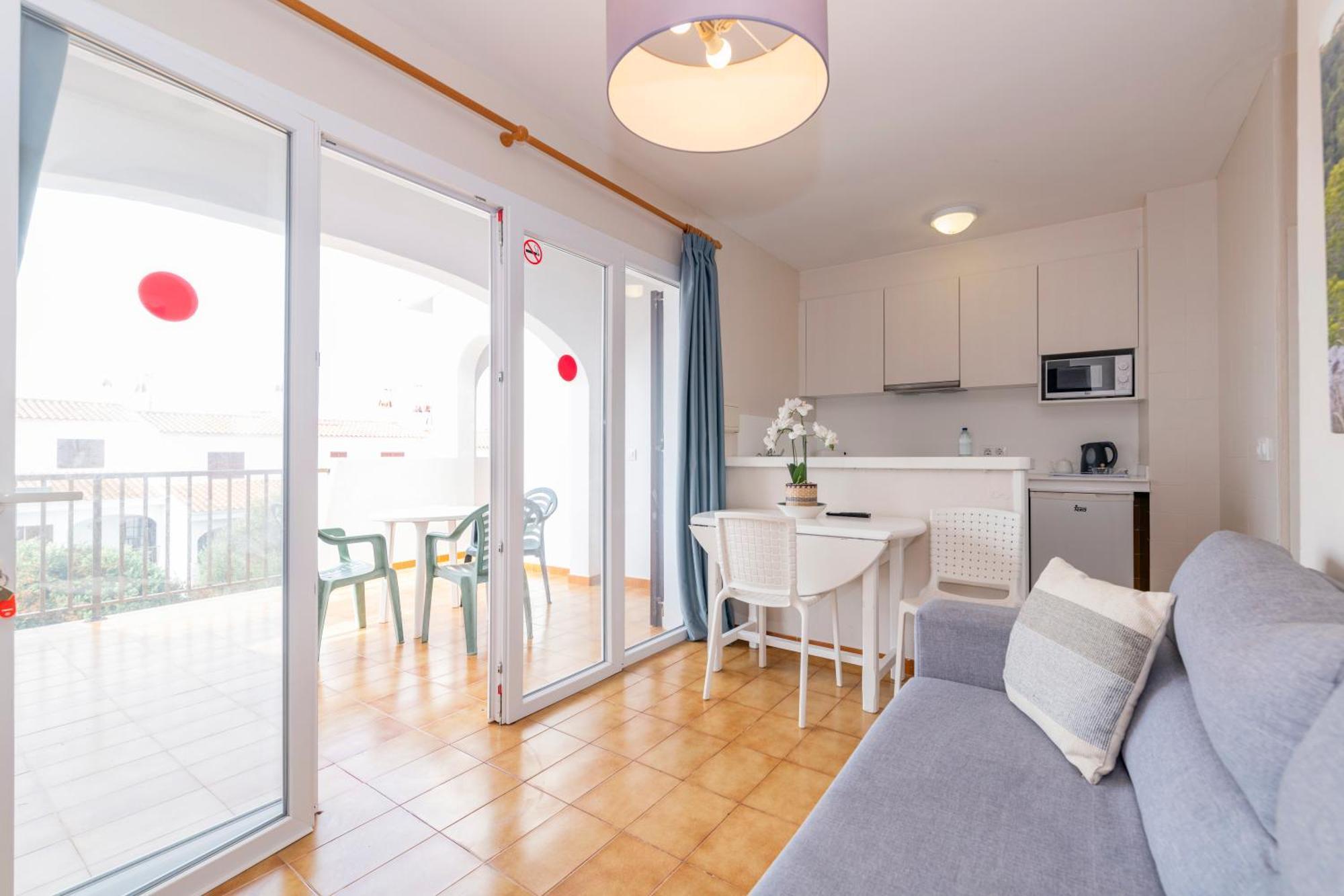 Siesta Mar One Bedroom Apartments Cala En Porter  Exteriör bild